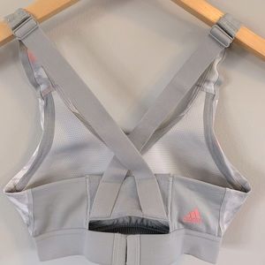 New Adidas sports bra. Size XS but runs VERY small.